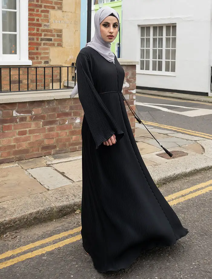 Black Pleated Abaya